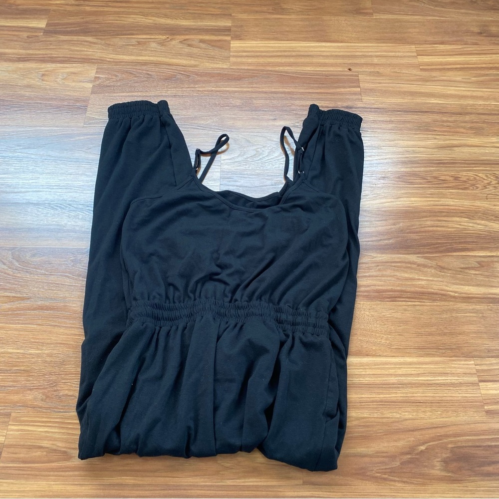 Jumpsuit - Picture 2 of 6